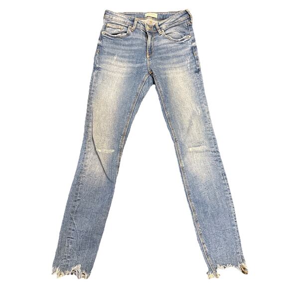 Zara Woman Premium Denim Women's Skinny Jeans Distressed Raw Hem Lt Wash Size 2 - Picture 2 of 16
